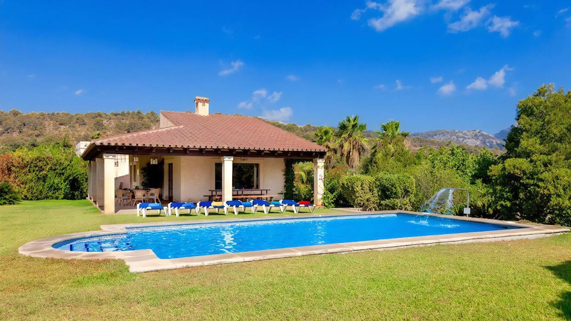 Wonderful Pollensa Villa Short Walk To Old Town Villa Can Colom Private Pool  ポレンサ
